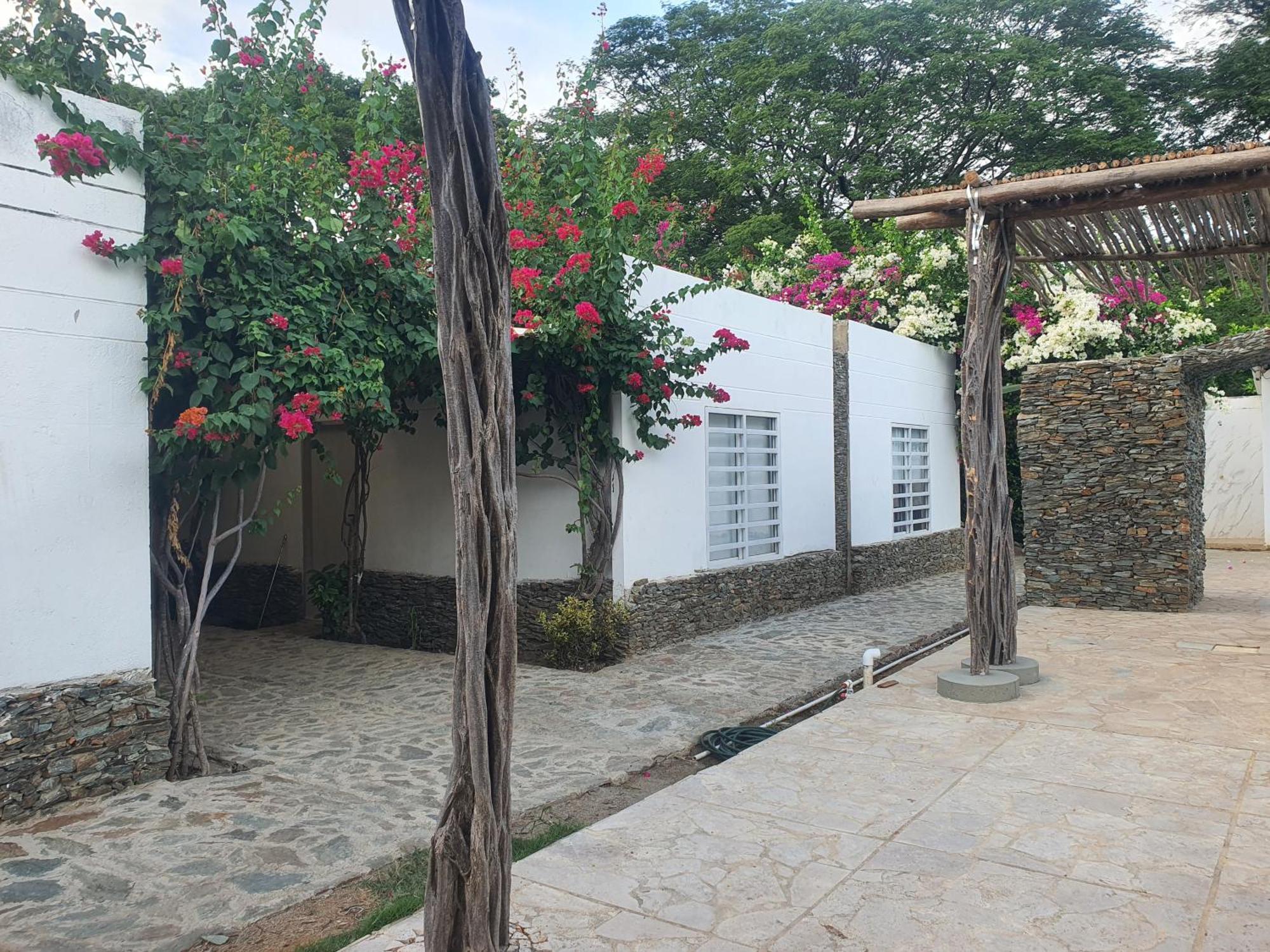 Hotel Tayrona Bahia Concha Экстерьер фото